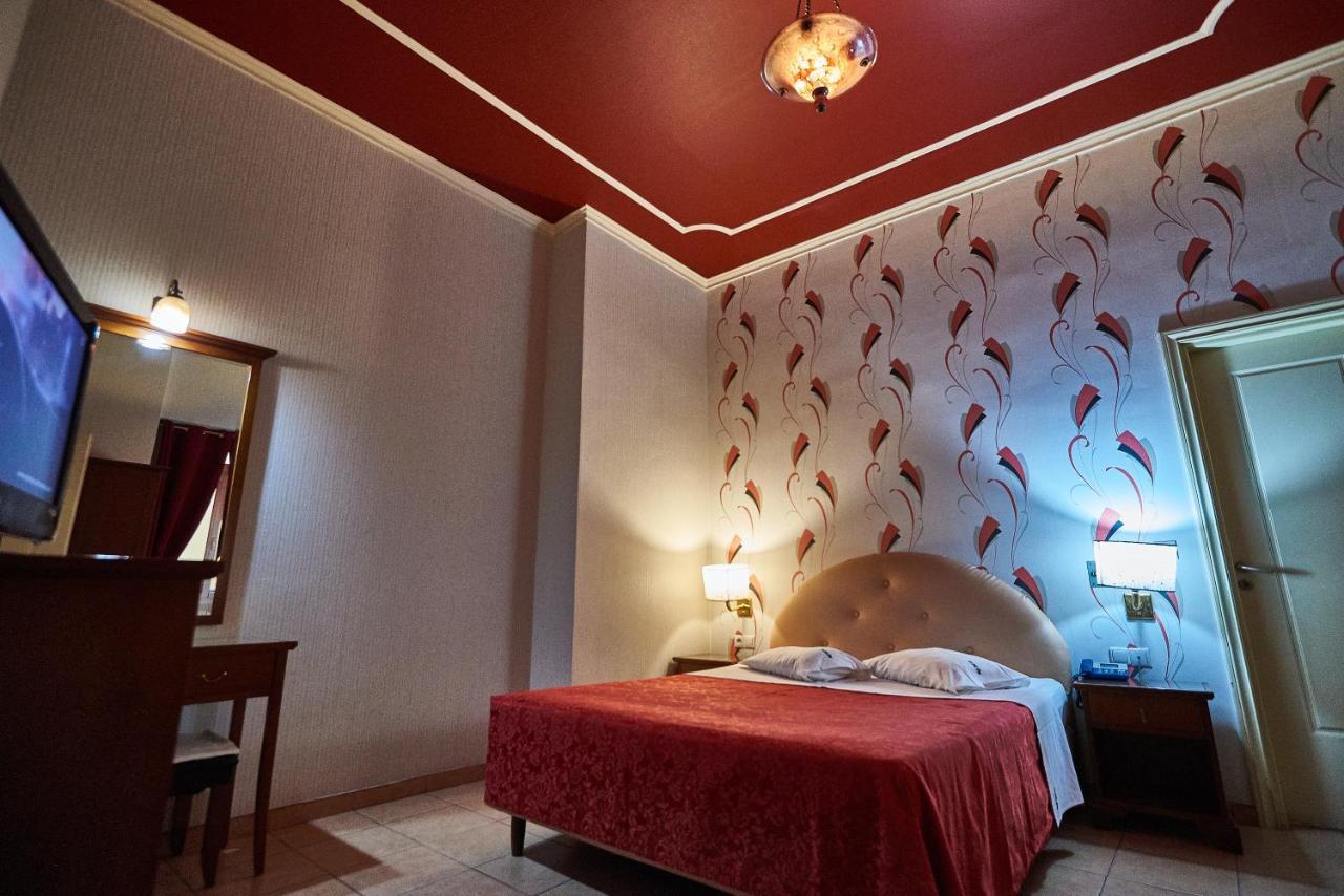 Exis Otel 2*