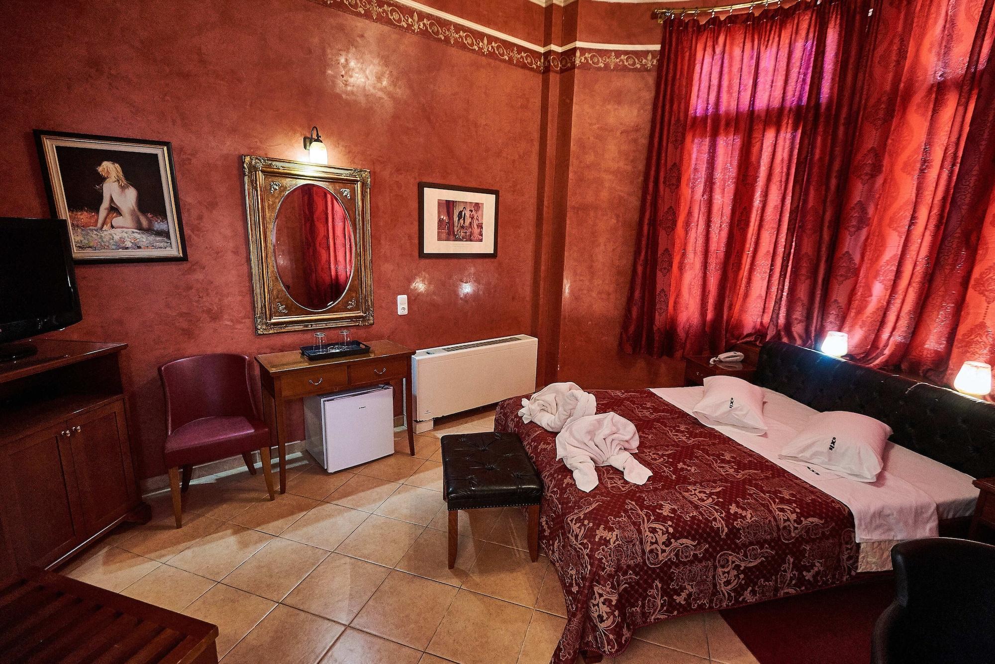 Hotel Exis 2*