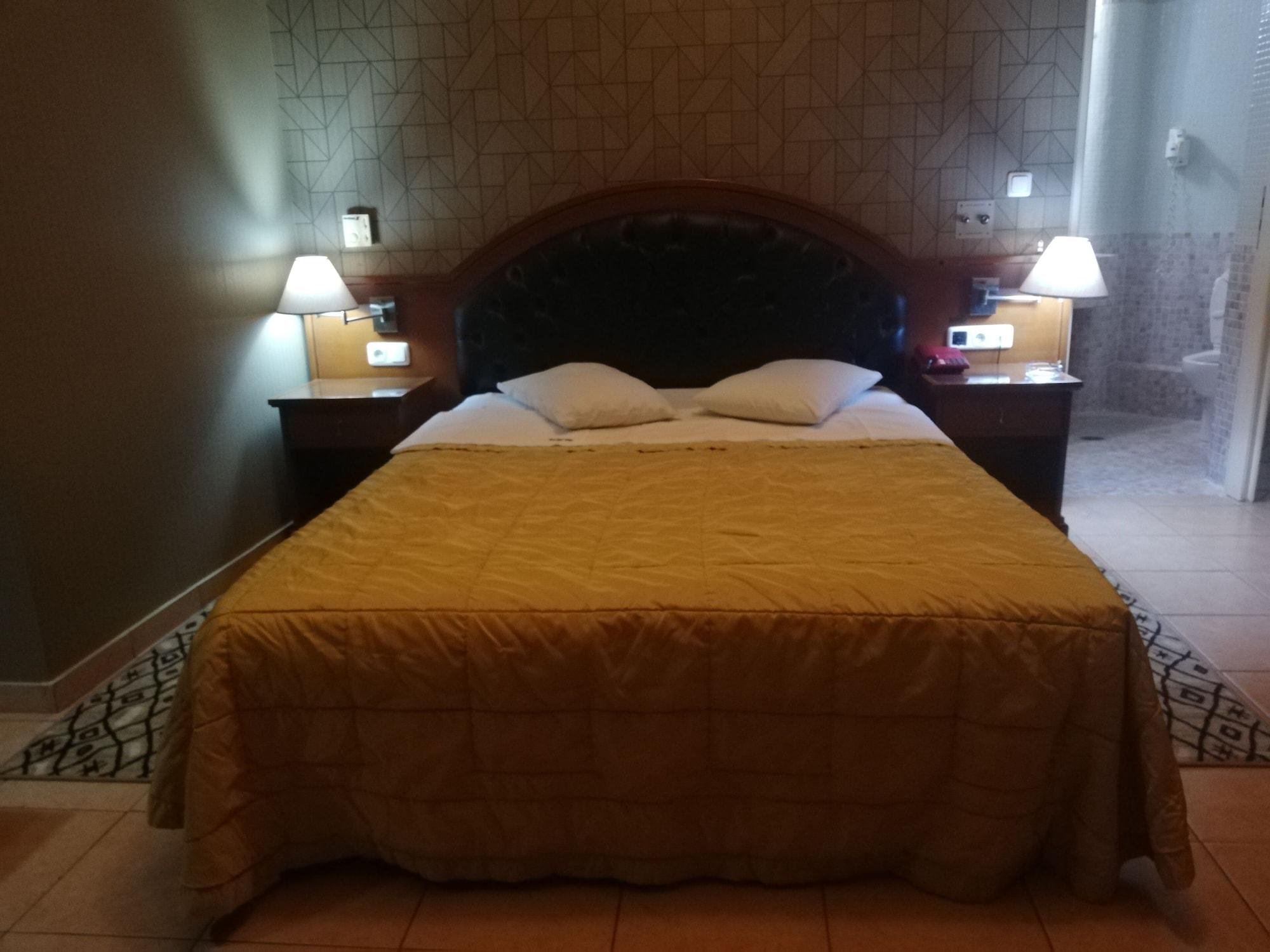 Exis Hotel Athens