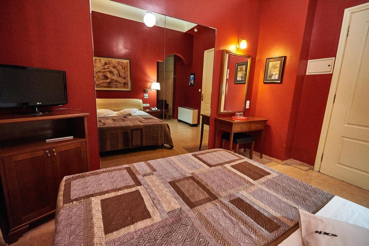 Exis Hotel 2*